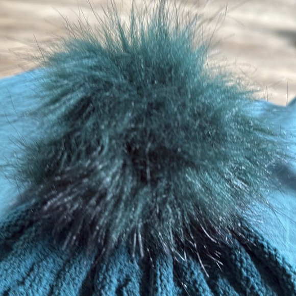 Lululemon winter hat
One size - Picture 2 of 4